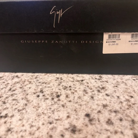 Women’s Size 8 Giuseppe Zanotti Red Suede Strappy Sandals - Picture 10 of 13